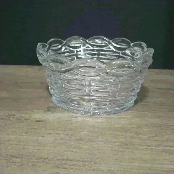Decorative  Glass Basket without handle - Picture 1 of 5